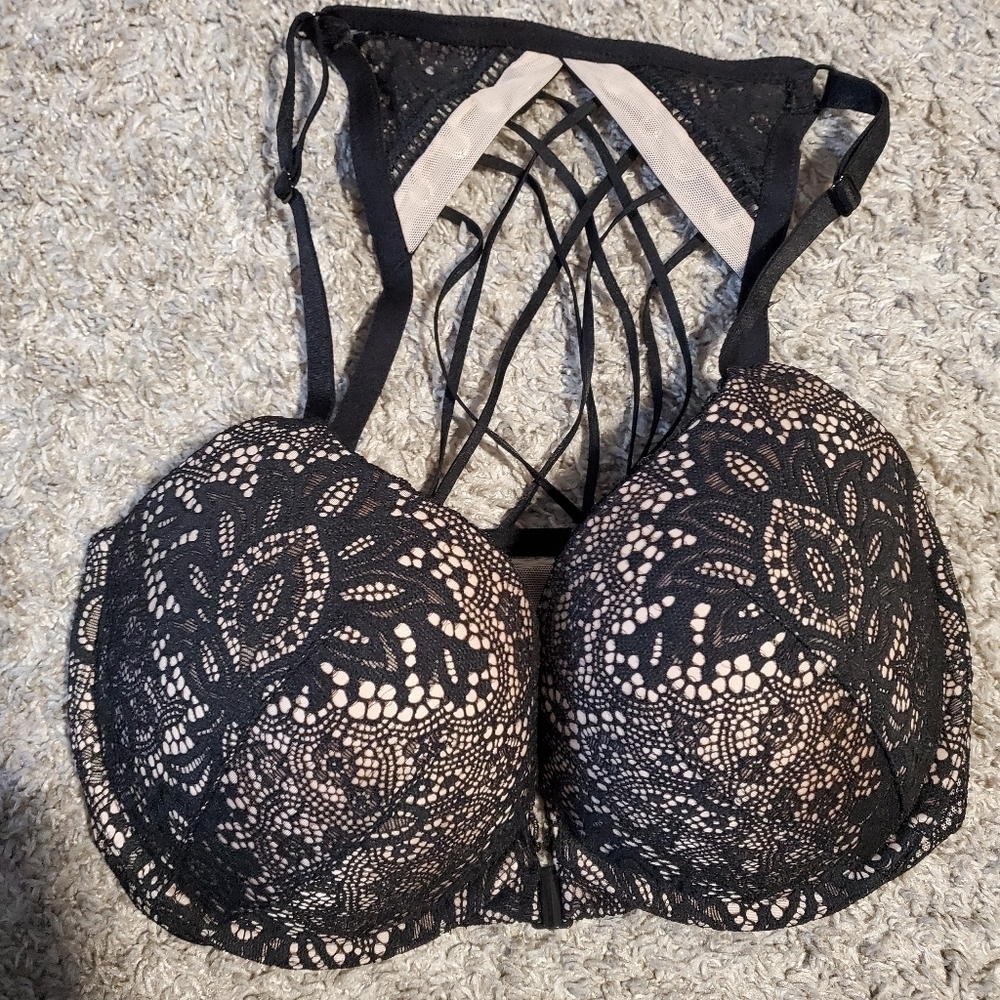 Victoria's Secret Sexy Lace Black Bra - Picture 2 of 7